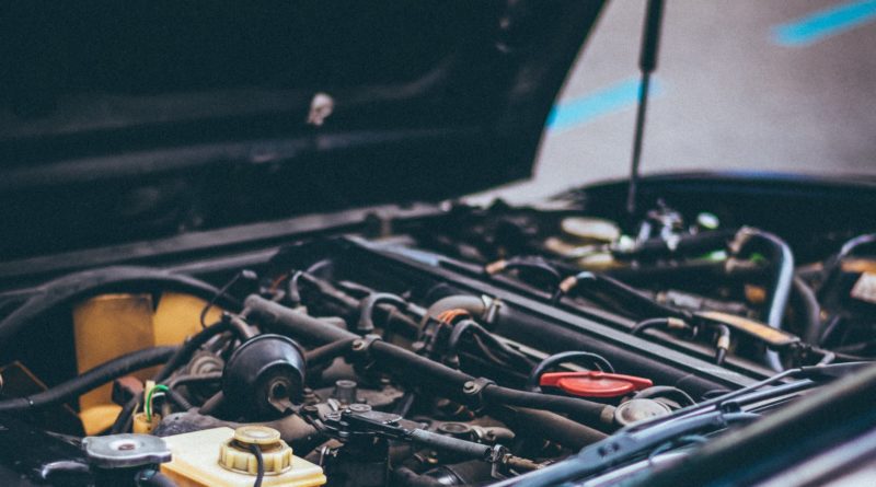 Carburettor vs Fuel Injection: Best Burns